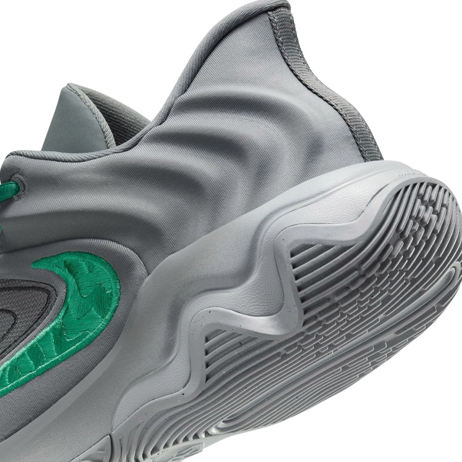 NIKE GIANNIS IMMORTALITY 4 FQ3680-002 Grey