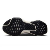NIKE INVINCIBLE RUN FK 3 SE FJ1046-100 White Image 4