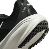 Men's Running Shoes Black - Nike Vomero 18  Image 4