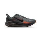 NIKE VOMERO 18 HM6803-011 Coal Image 