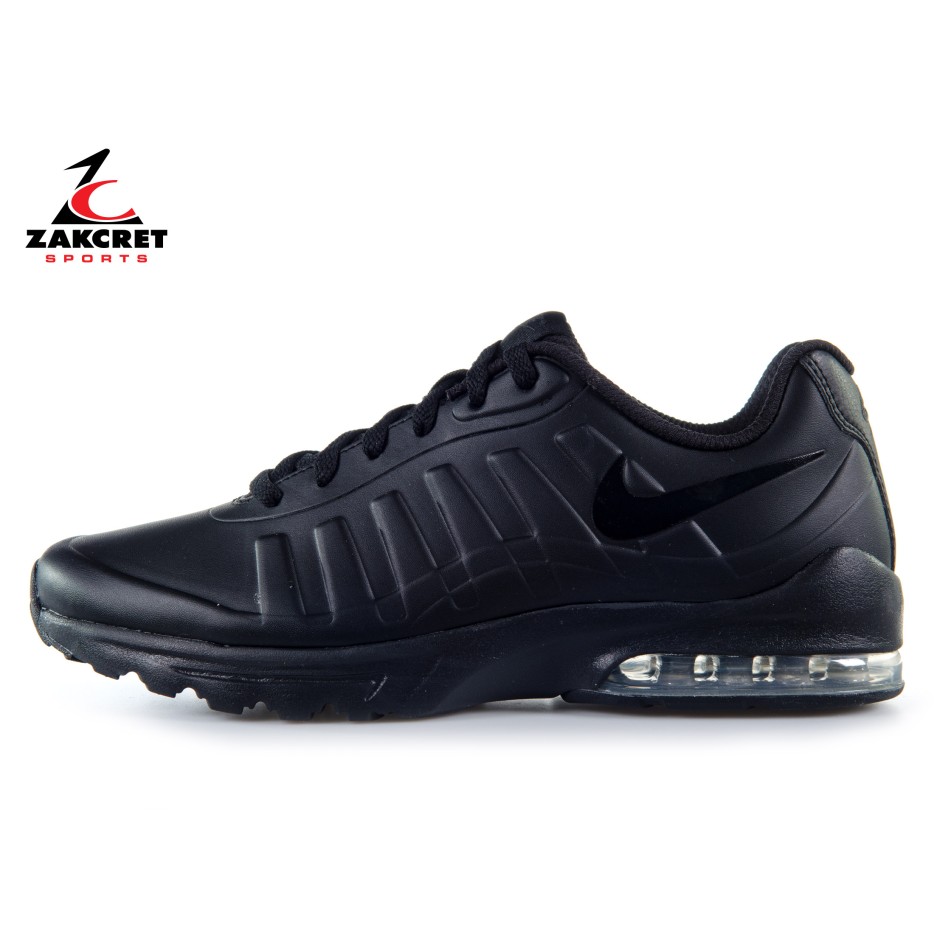 nike invigor all black