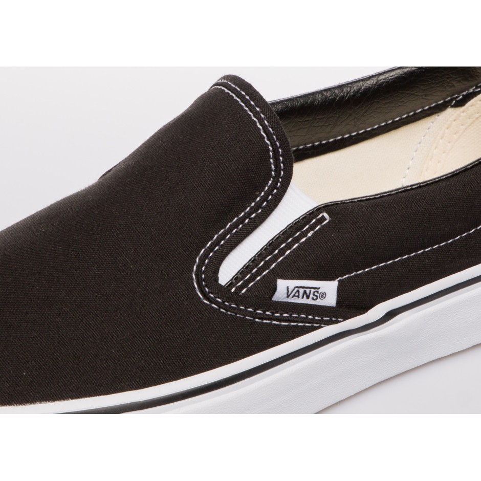 VANS UIA CLASSIC SLIP-ON VN000EYEBLK-BLK Black