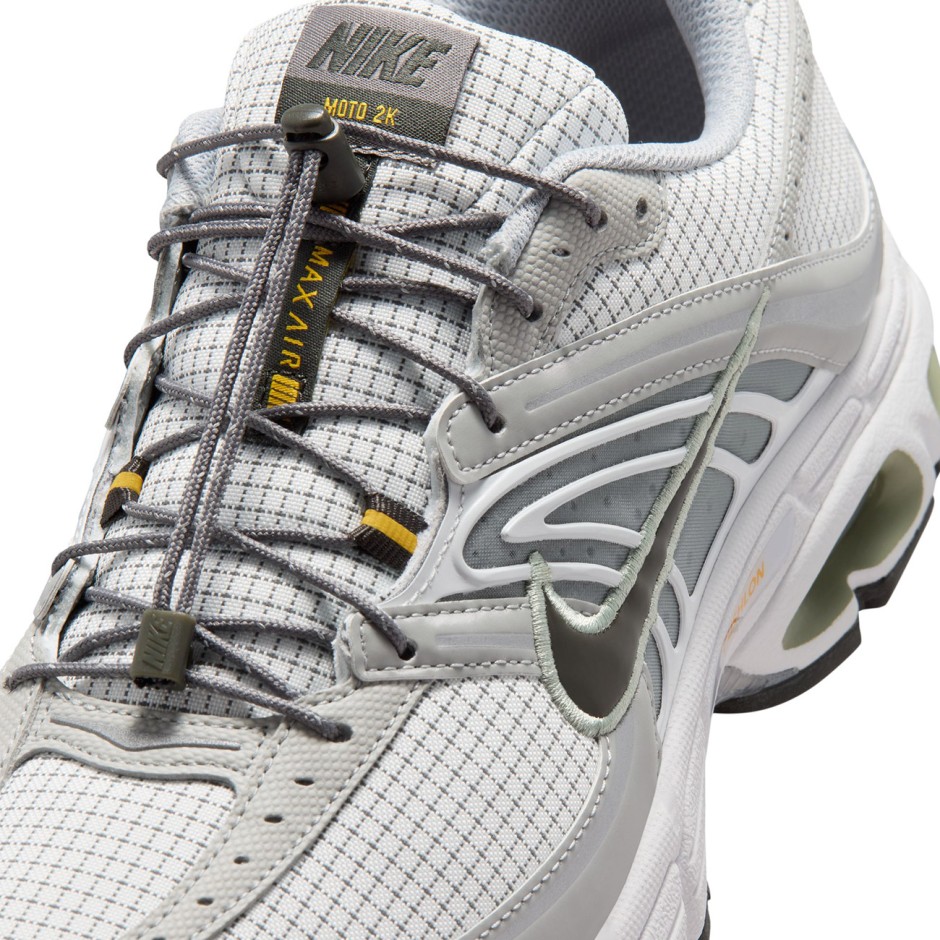 NIKE AIR MAX MOTO 2K IR0072-100 Εκρού