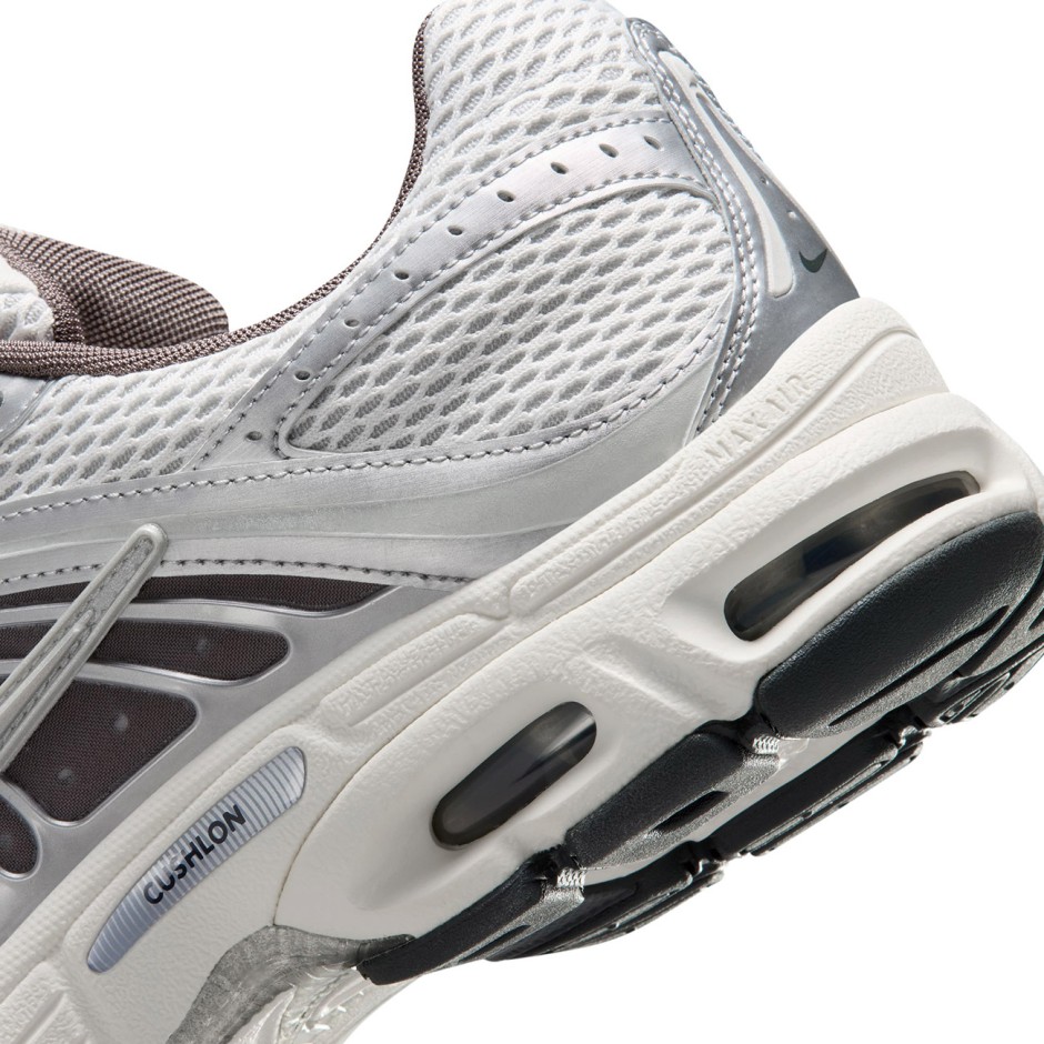 NIKE AIR MAX MOTO 2K IV5759-094 Ασημί