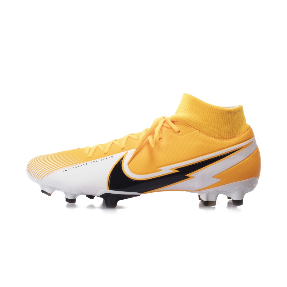 Nike at7946 store