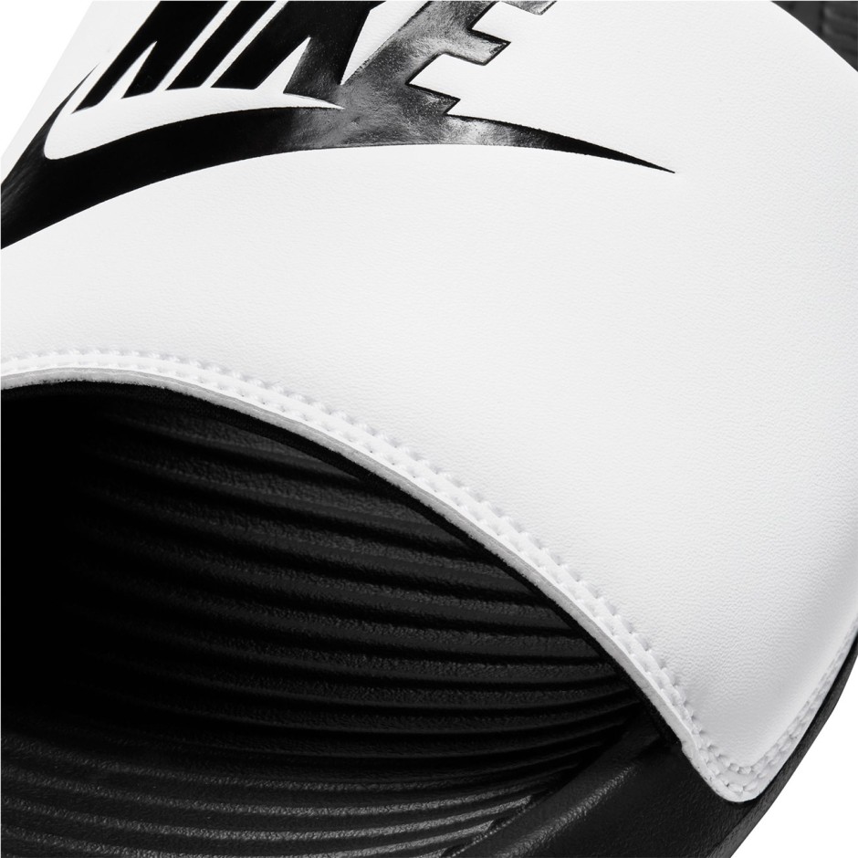 NIKE VICTORI ONE Λευκό-Μαυρο
