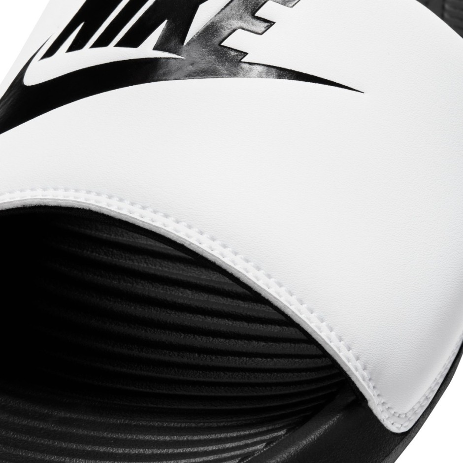 NIKE VICTORI ONE Λευκό-Μαυρο