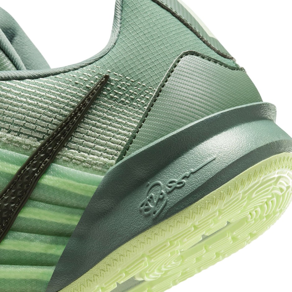 NIKE SABRINA 3 HF2881-301 Green