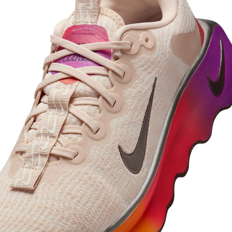 NIKE MOTIVA SE HQ2626-200 Beige