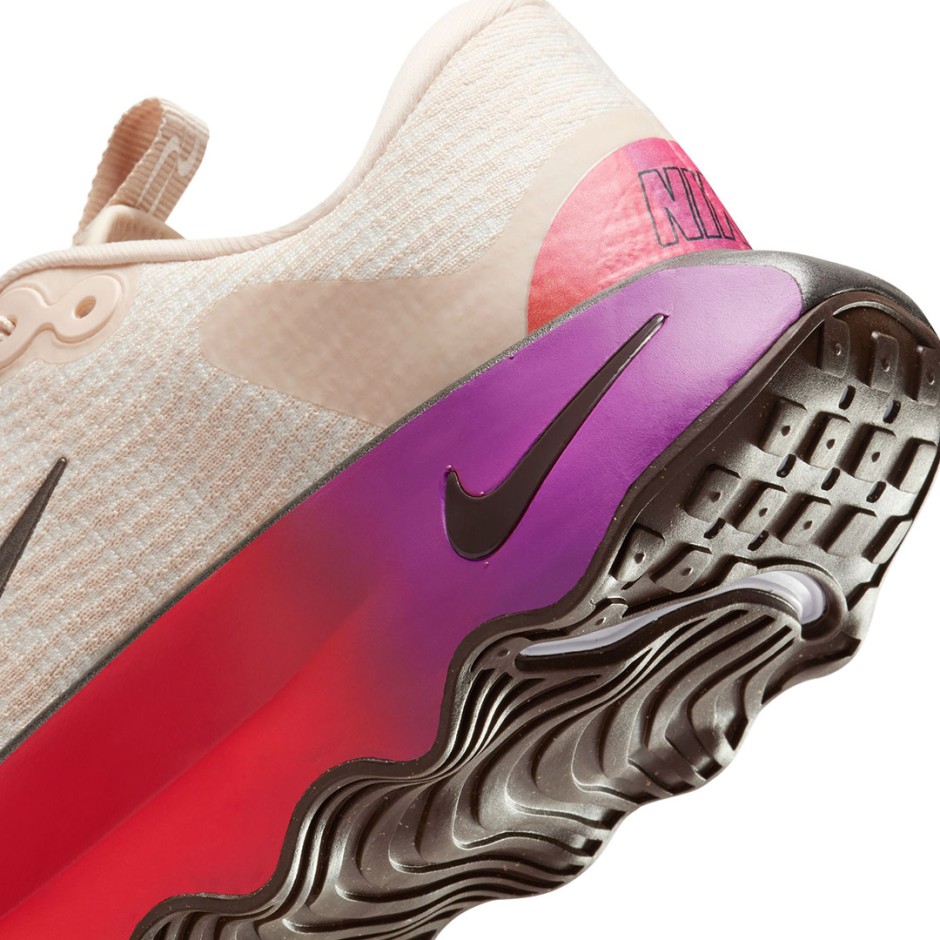 NIKE MOTIVA SE HQ2626-200 Beige