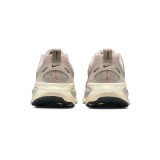 NIKE VOMERO 18 SE IF4463-200 Beige Image 2