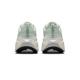 Γυναικεία Παπούτσια για Τρέξιμο Γκρι - Nike Vomero Plus Εικόνα 2