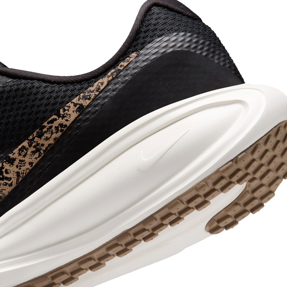 Women's Running Shoes Black - Nike Revolution 8