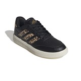 adidas sportswear COURTBLOCK IH0045 Black Image 1