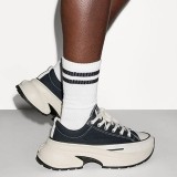 Women's Sneakers Black - Converse Run Star Crush Image 3