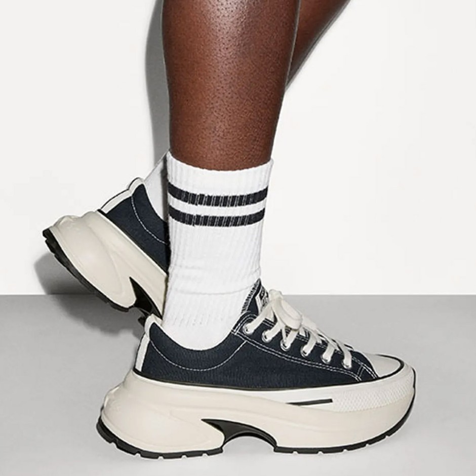 Women's Sneakers Black - Converse Run Star Crush