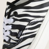 Women's Sneakers White-Black - Vans Authentic Image 2