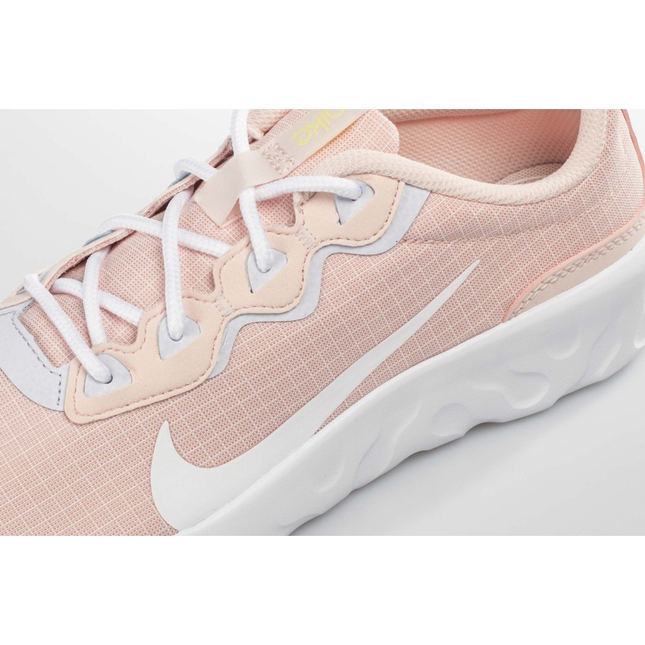 Wmns nike online explore strada