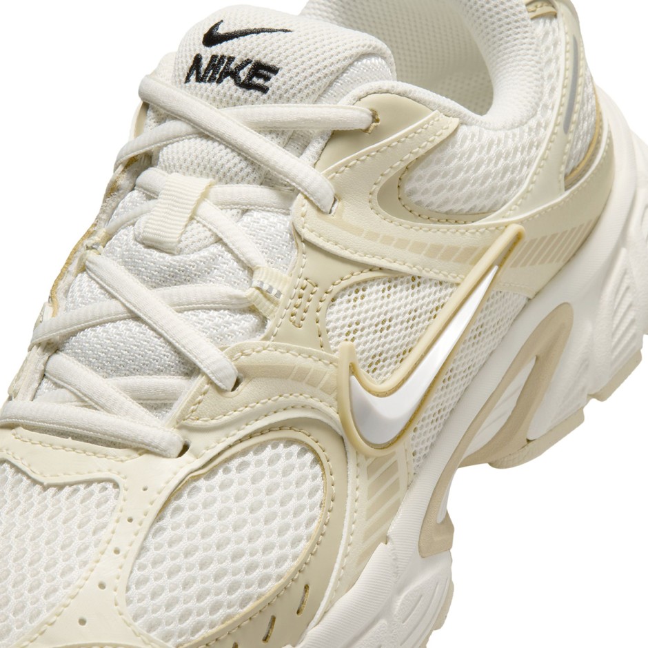 Γυναικεία Sneakers Εκρού - Nike V5 RNR SE