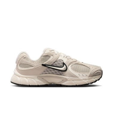 Γυναικεία Sneakers Εκρού - Nike V5 RNR