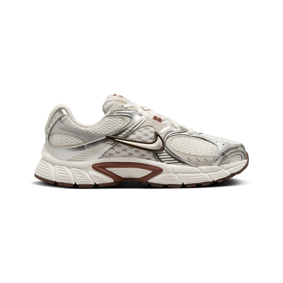 Women's Sneakers Ecru - Nike V5 RNR
