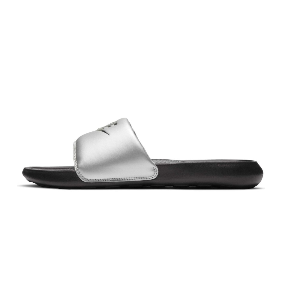 NIKE VICTORI ONE CN9677-006 Silver