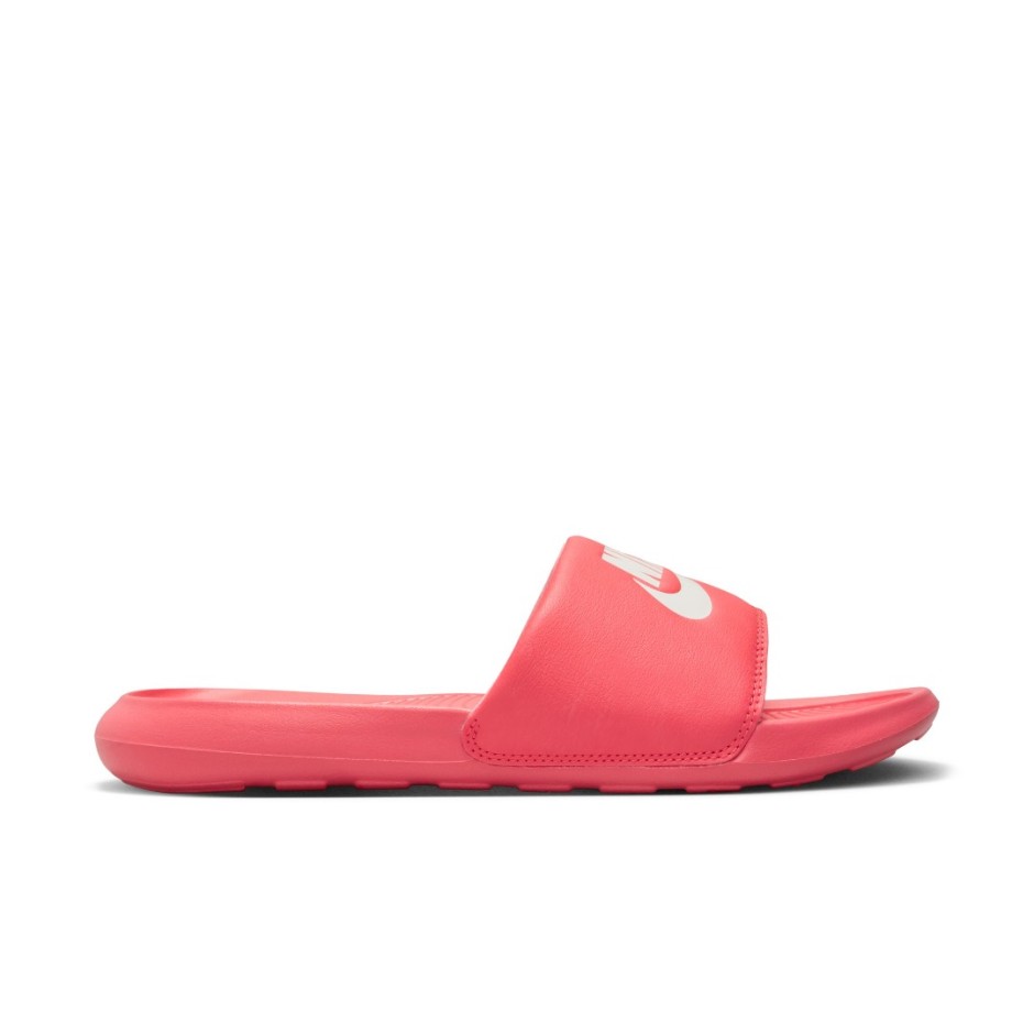 NIKE VICTORI ONE Φούξια