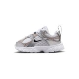 Βρεφικά Sneakers Λευκά - Nike V5 RNR Εικόνα 0