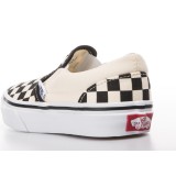 VANS UY CLASSIC SLIP-ON VZBUEO1-EO1 White-Black