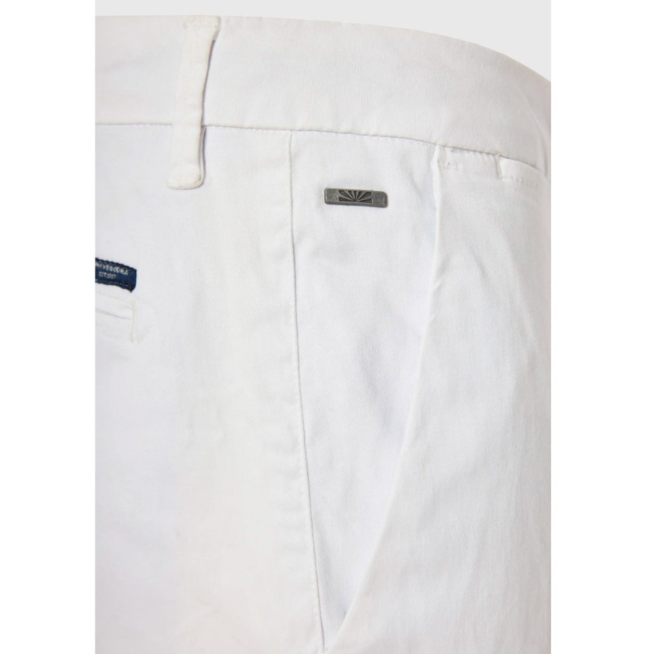 FUNKY BUDDHA FBM011-001-02-WHITE White