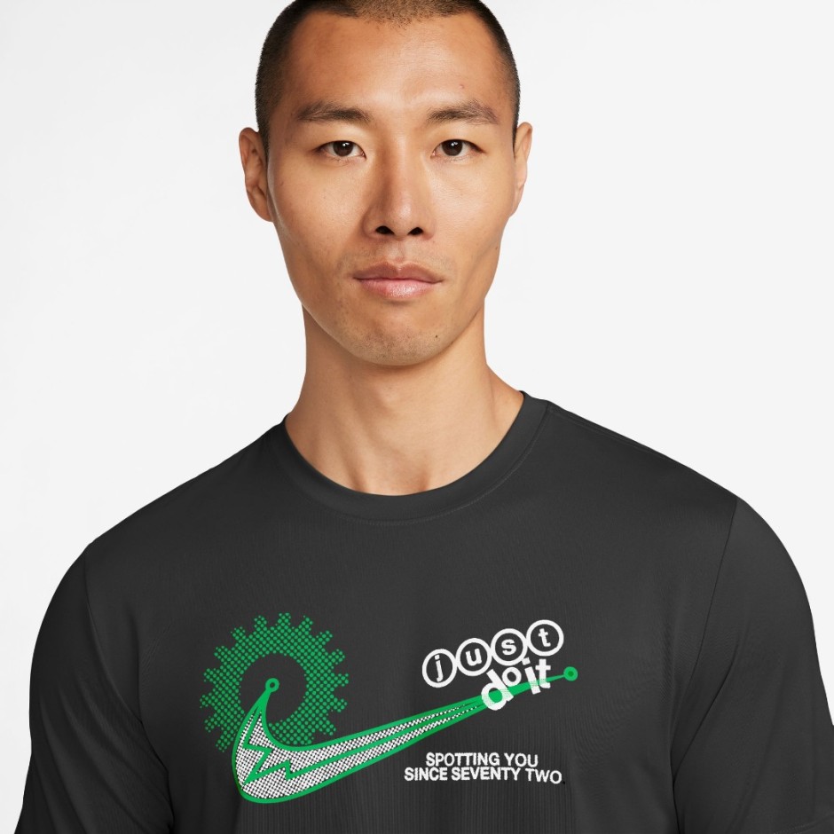 Nike Dri-FIT Μαύρο - Ανδρική Κοντομάνικη Μπλούζα για Τρέξιμο