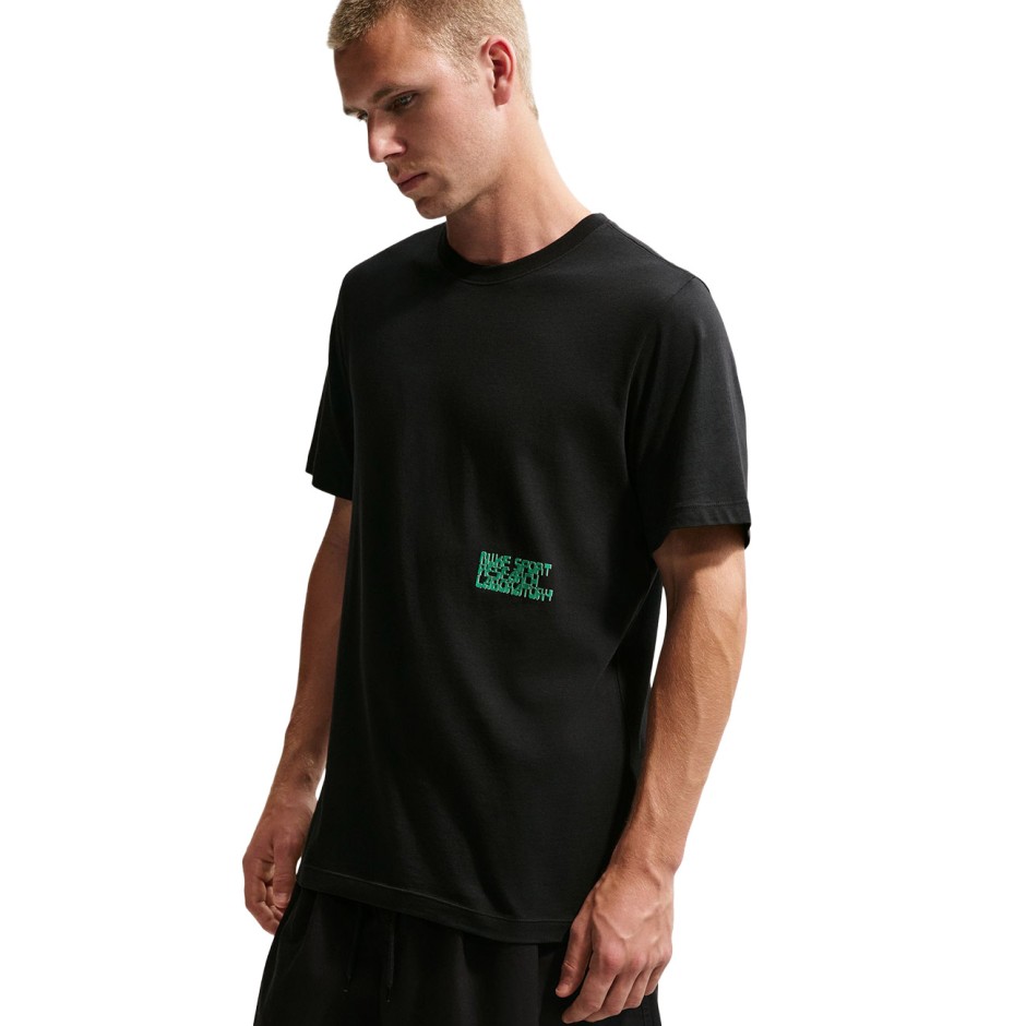 Men's T-Shirt Black - Nike Sportswear