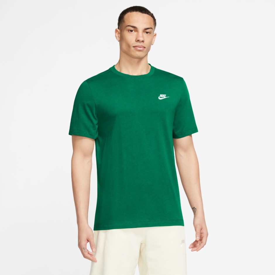 Men's T-Shirt Green - Nike Sportswear Club