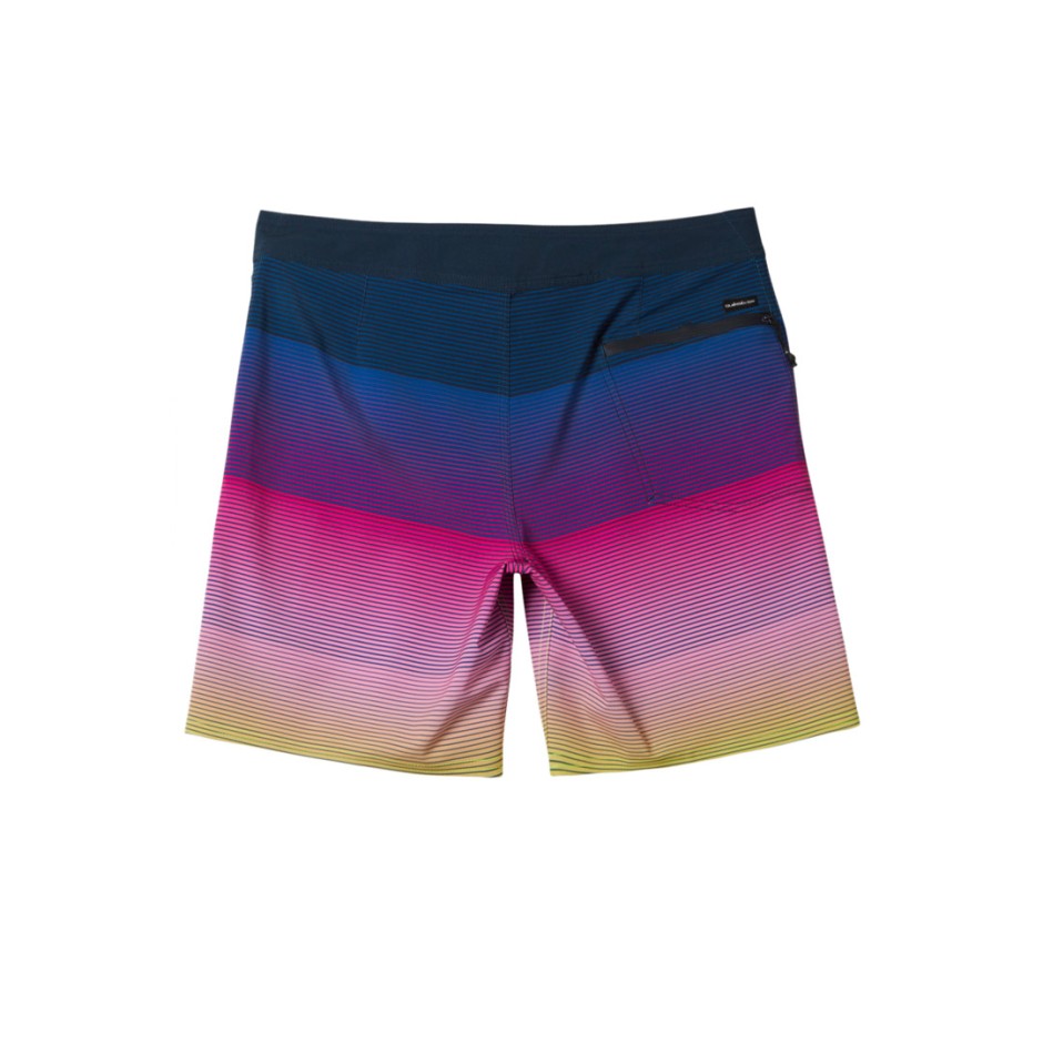 QUIKSILVER SURFSILK MASSIVE 18 AQYBS03651-KTP6 Colorful