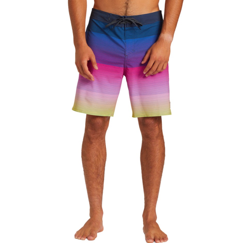 QUIKSILVER SURFSILK MASSIVE 18 AQYBS03651-KTP6 Colorful