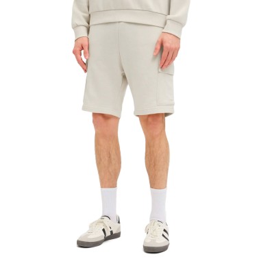 JJ REBEL GORM REG QUEST CARGO SWEAT SHORTS 12271173-MOONBEAM Ecru