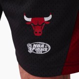Men's NBA Shorts Black - Mitchell & Ness Chicago Bulls Warehouse Panel Image 2
