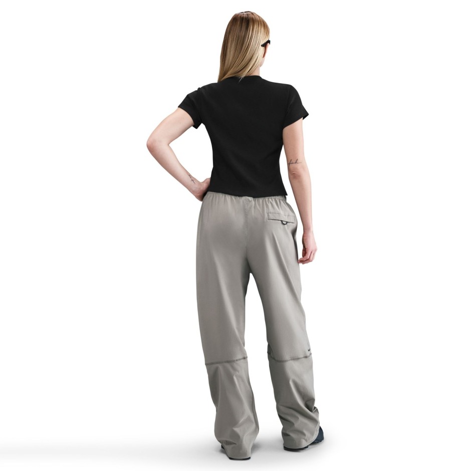 Women's T-Shirt Black - Nike Sportswear