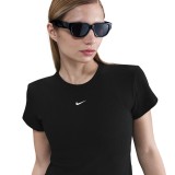 Women's T-Shirt Black - Nike Sportswear Image 1
