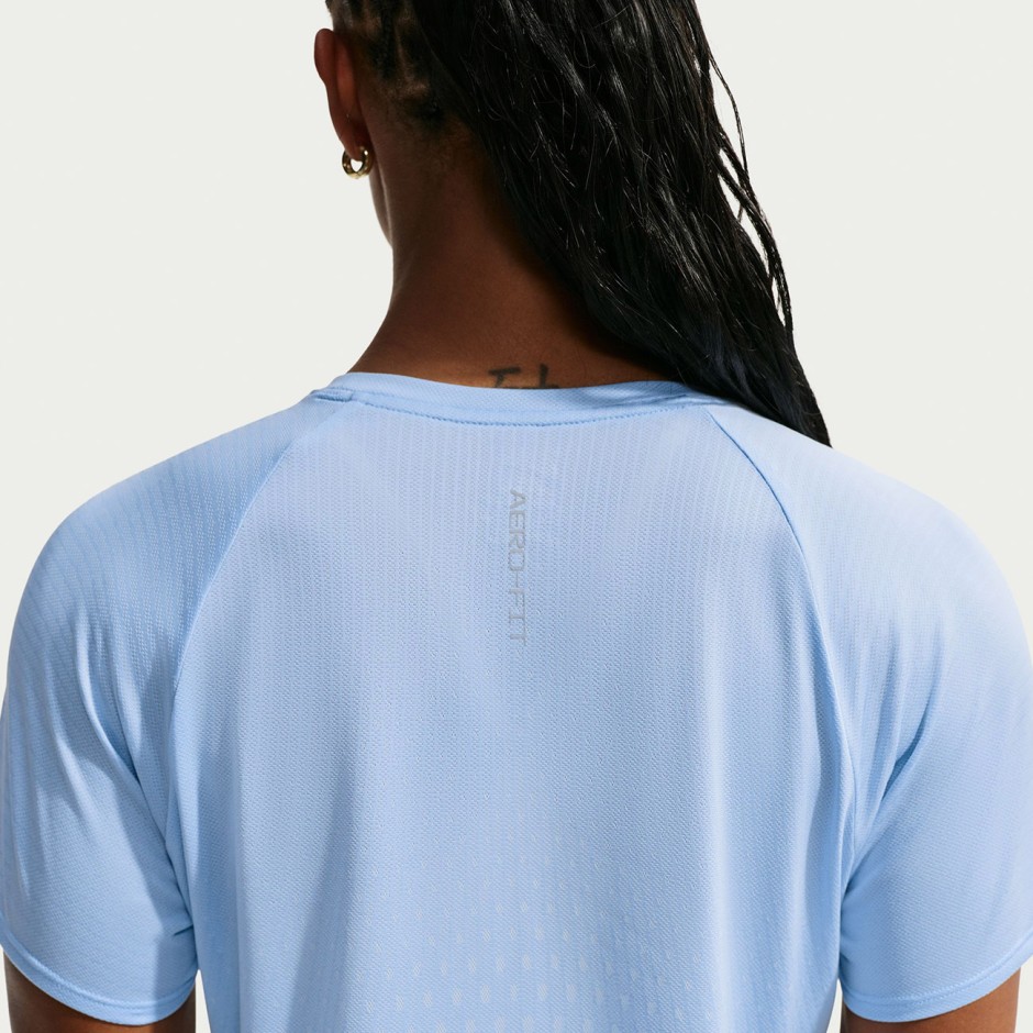 Women's Running T-Shirt Siel - Nike Swift Aero-FIT