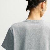 Γυναικεία Κοντομάνικη Μπλούζα Γκρι - Nike Sportswear Classic Εικόνα 2