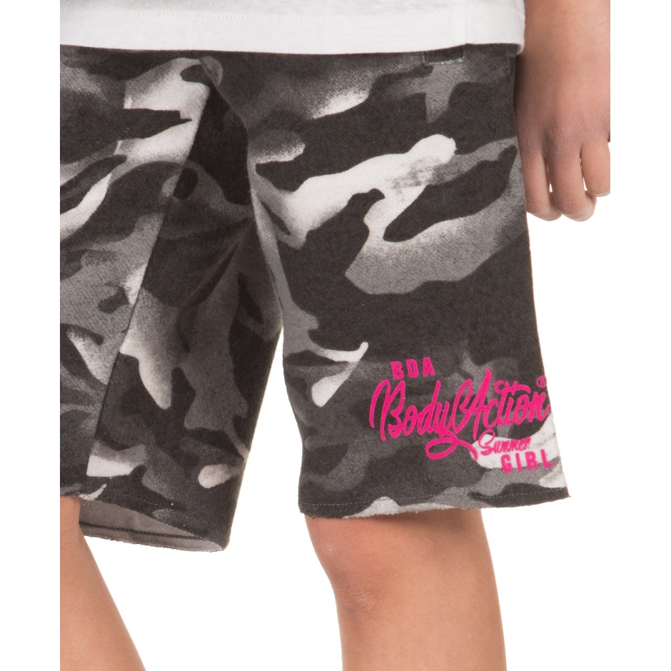 BODY ACTION 032801-01-03B Coal