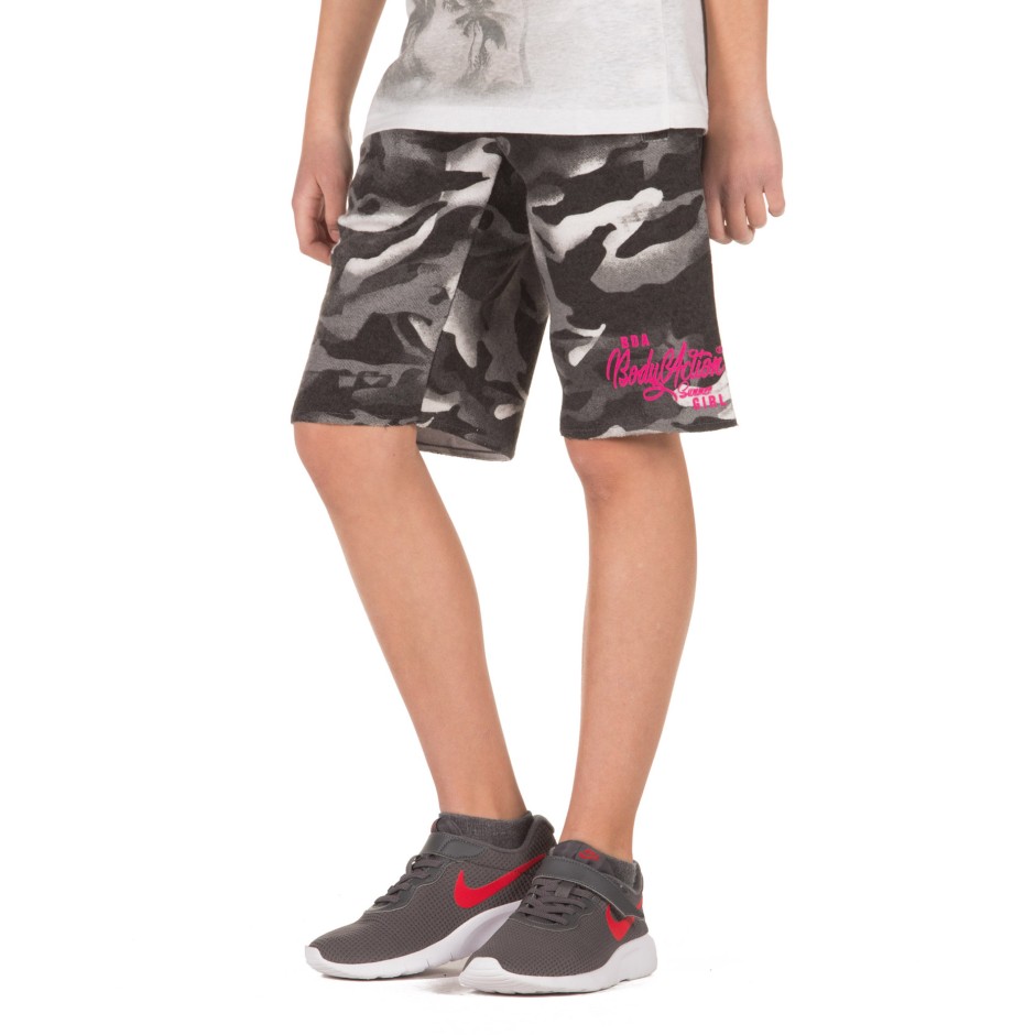 BODY ACTION 032801-01-03B Coal