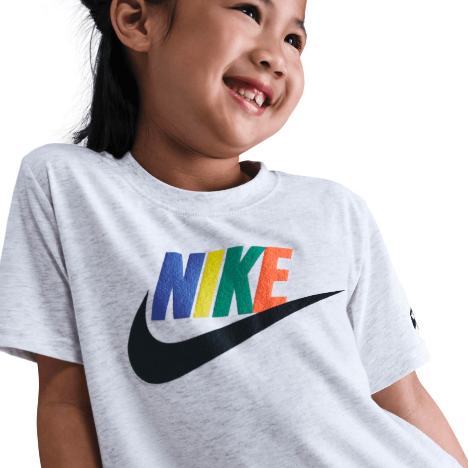 Παιδική Κοντομάνικη Μπλούζα Εκρού - Nike Club Family