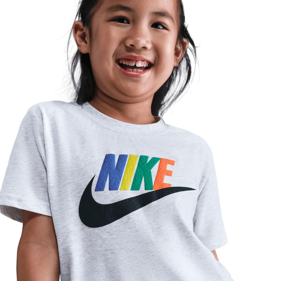 Παιδική Κοντομάνικη Μπλούζα Εκρού - Nike Club Family