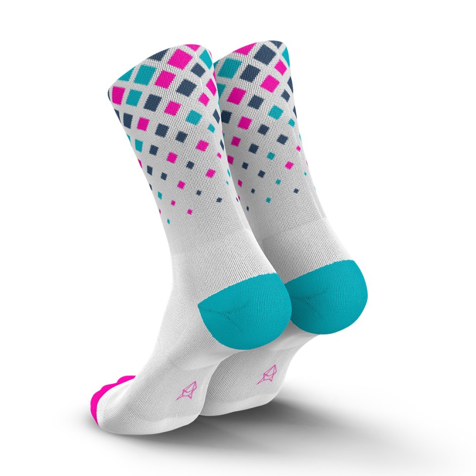 INCYLENCE HIGH-CUT RUNNING CRYSTALS 0101612-WHITE PINK CYAN Colorful