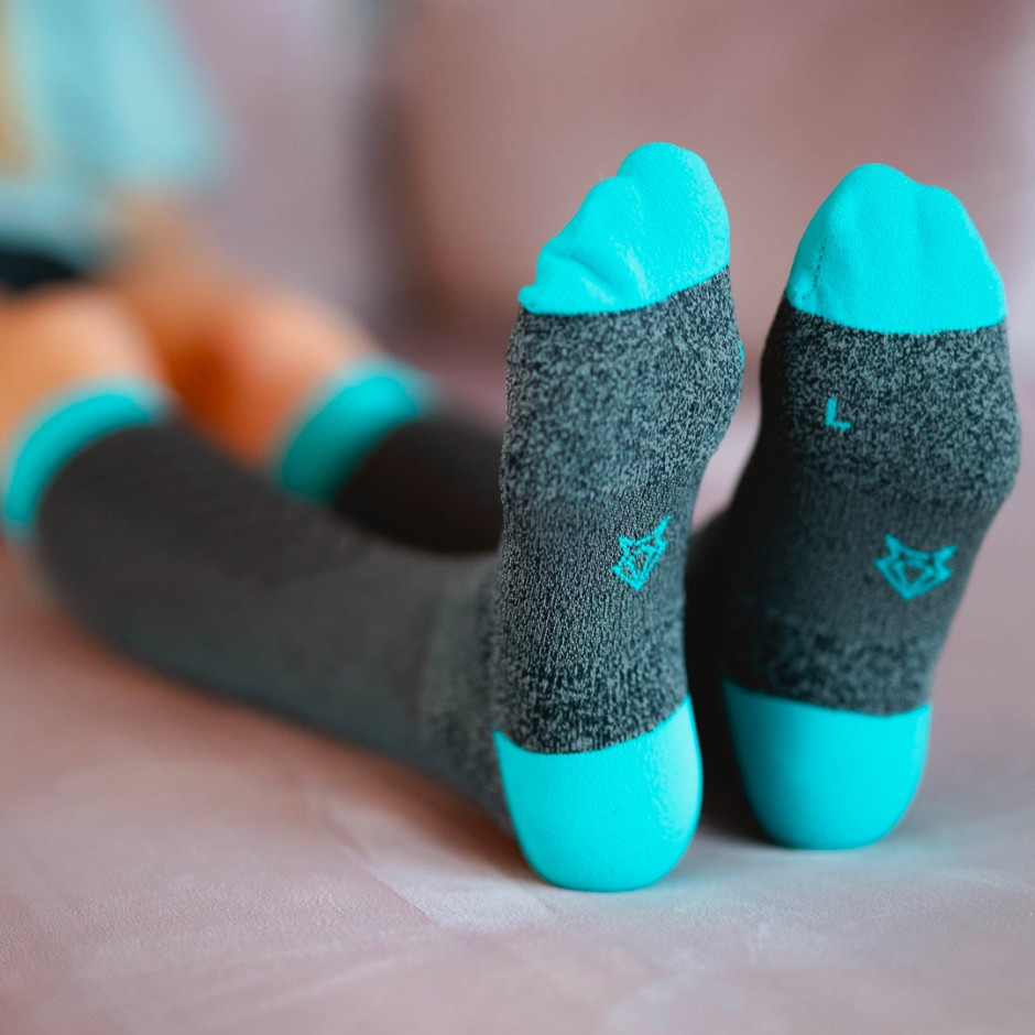 INCYLENCE RENEWED COMPRESSION V2 0107021-DARK GREY CYAN Coal