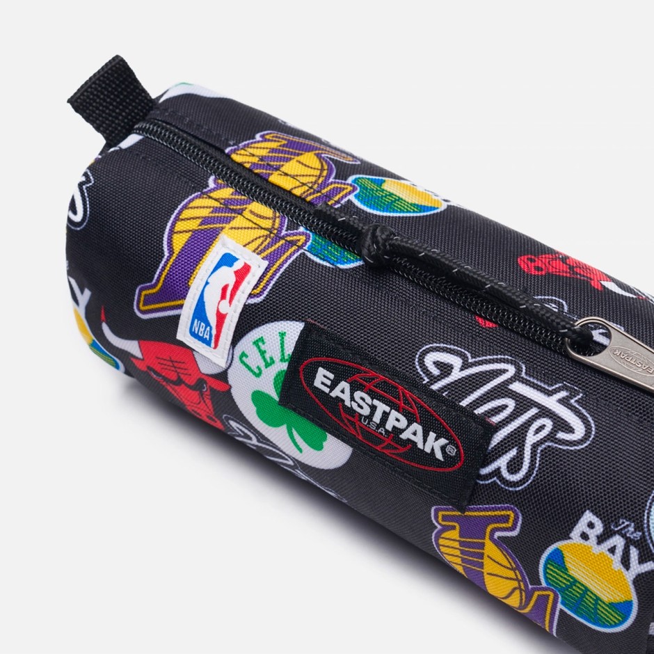 Κασετίνα Πολύχρωμη - Eastpak Benchmark Single NBA