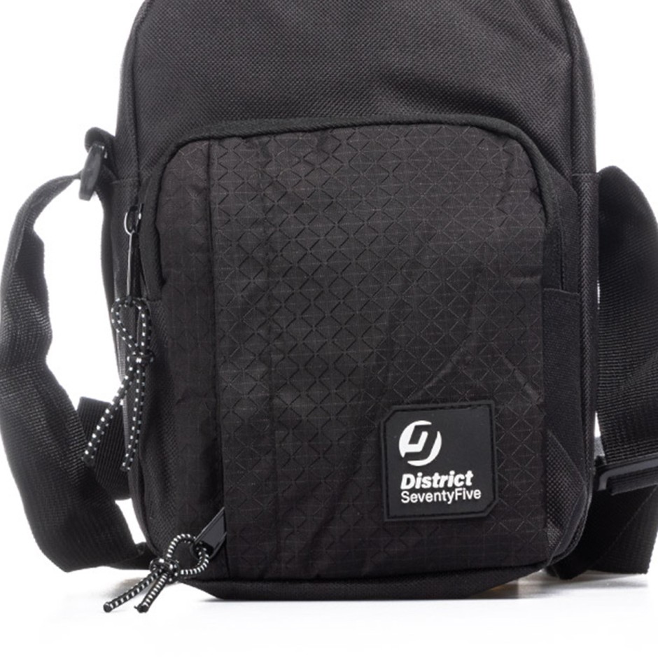 DISTRICT75 124UBG-123-071 Black