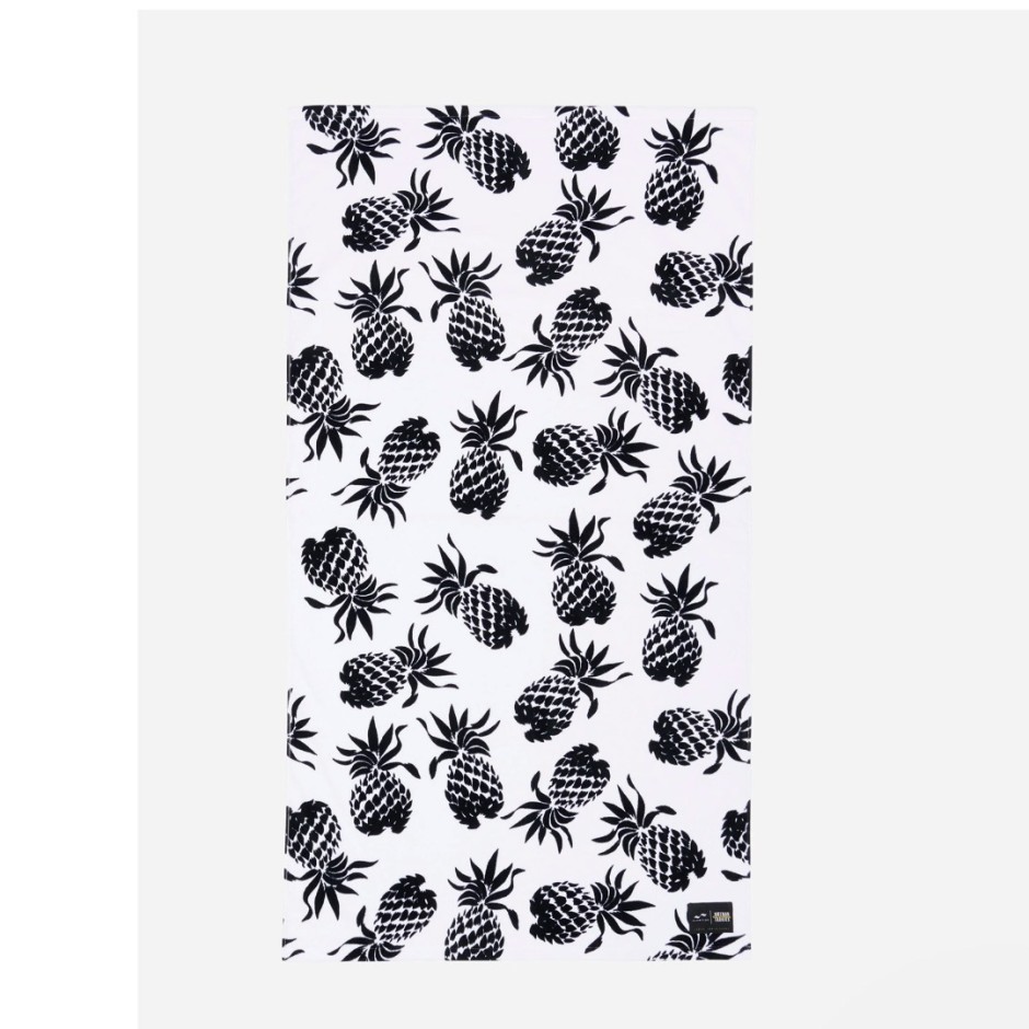 SLOWTIDE X HOFFMAN FABRICS PINEAPPS BEACH TOWEL STRP023-CREAM White
